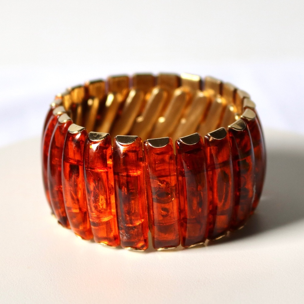 Vintage Faux Amber Expandable Stretch Bracelet Gold Tone Metal Fall
